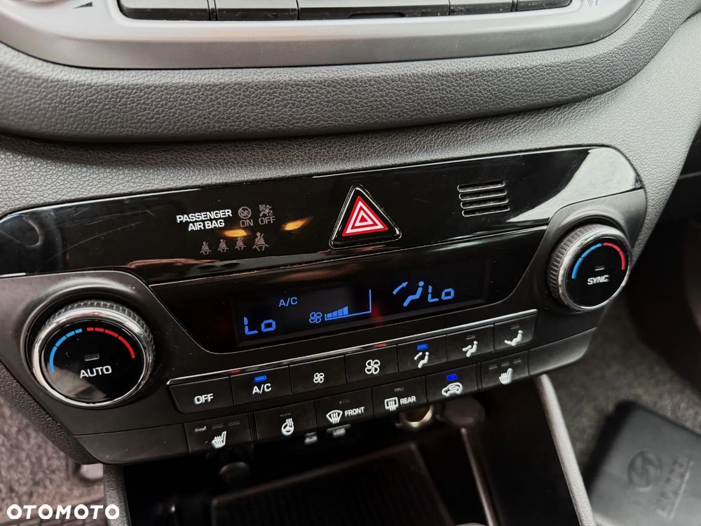 Hyundai Tucson blue 1.7 CRDi 2WD DCT Premium - 16