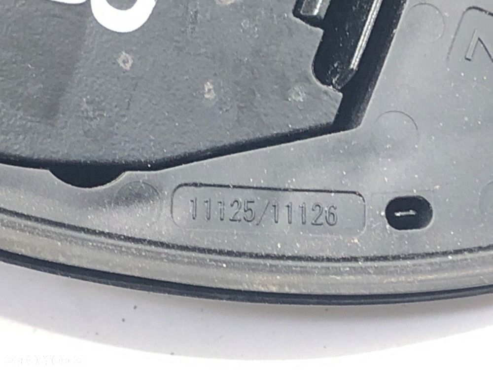 ANTENA - 100.00 PLN - TOYOTA COROLLA sedan (_E21_) 2019 - 2022 1.8 VVTi Hybrid (MZEA12) 90 kW [122 - 4