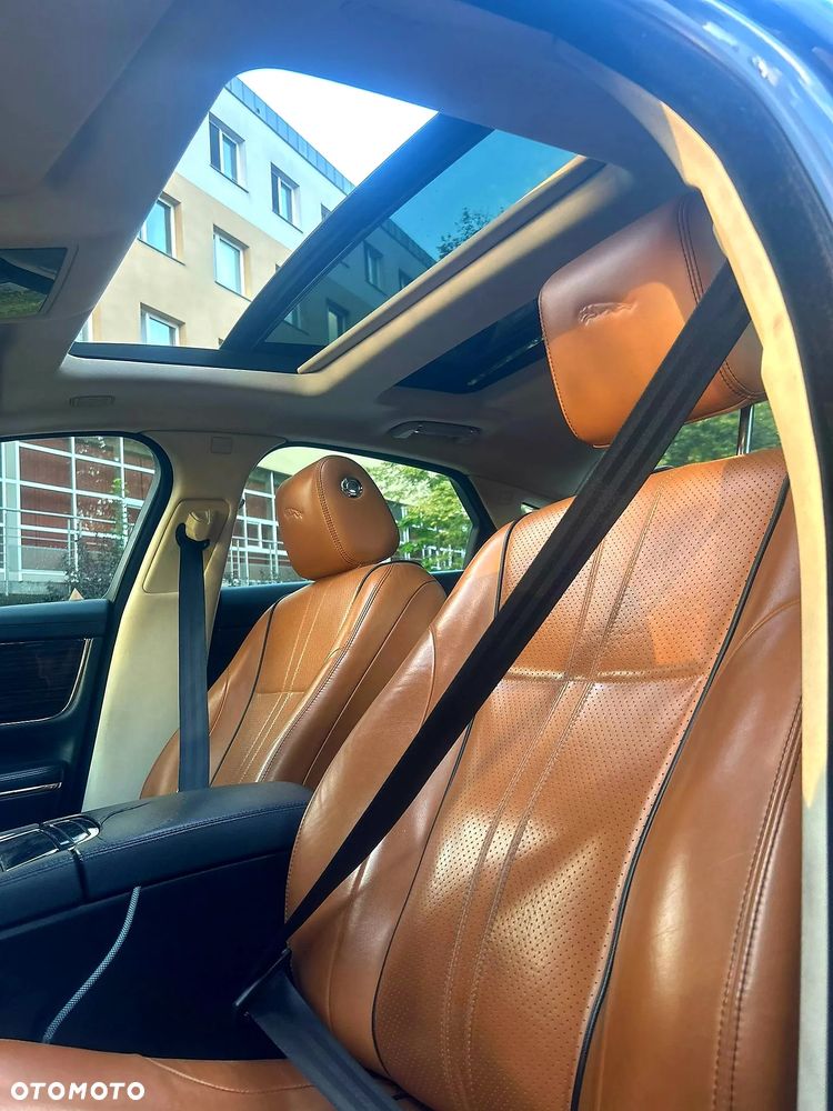 Jaguar XJ 3.0 D V6 Premium Luxury - 21