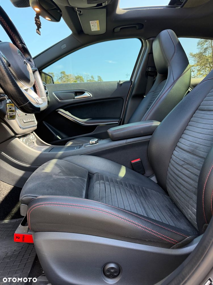 Mercedes-Benz GLA 250 4-Matic - 19