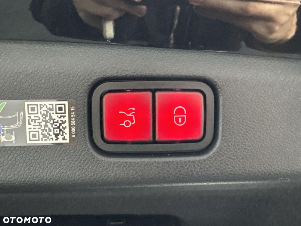 Mercedes-Benz Klasa E 450 d mHEV 4-Matic AMG 9G-Tronic - 26