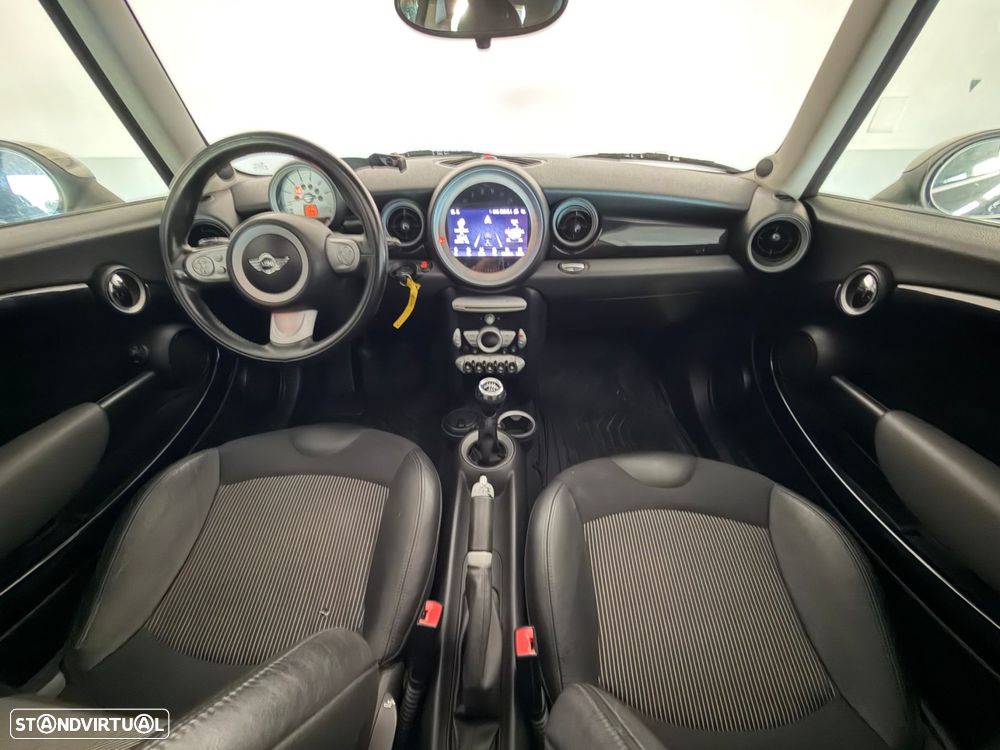 MINI Clubman Cooper D - 16