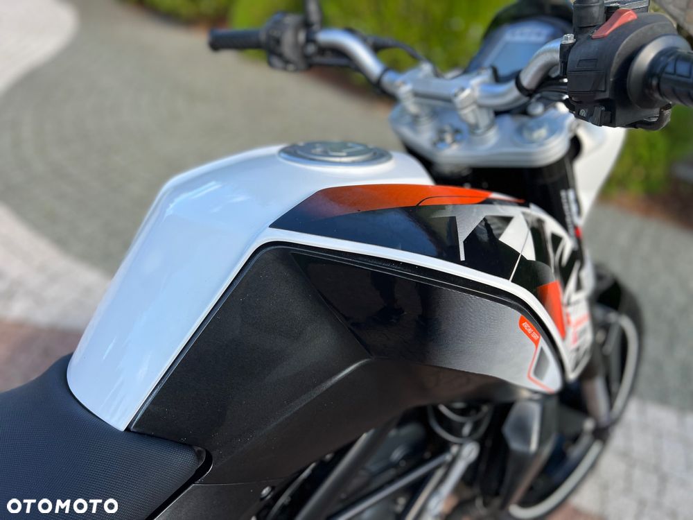 KTM Duke - 15