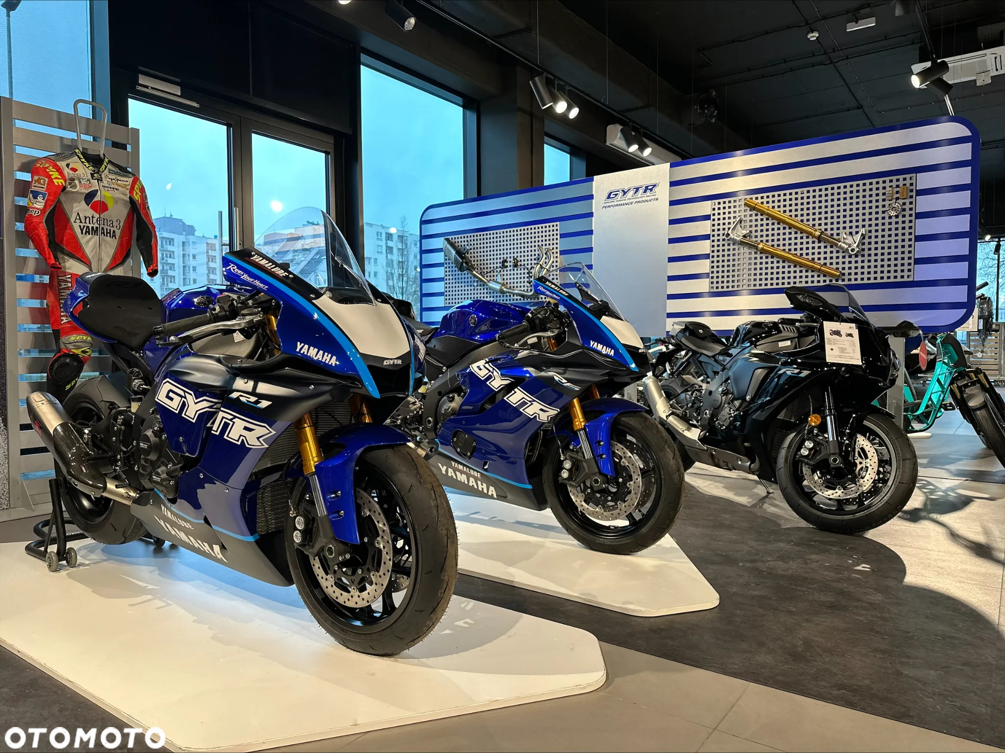 Yamaha R6 - 3