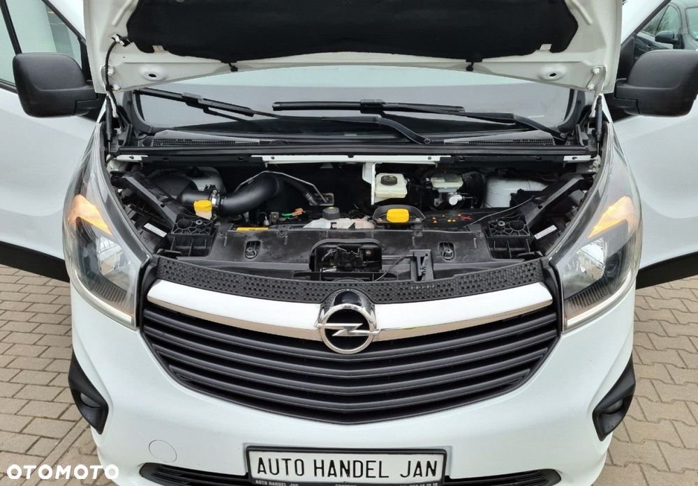 Opel Vivaro - 32