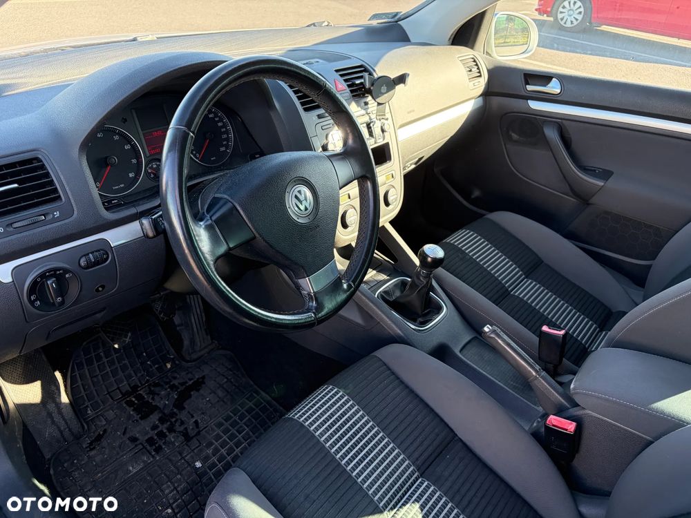 Volkswagen Golf 1.4 TSI Trendline - 8