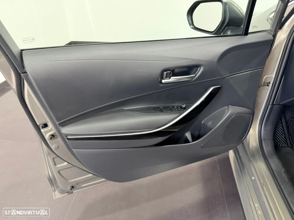 Toyota Corolla Touring Sports 1.8 Hybrid Exclusive - 19
