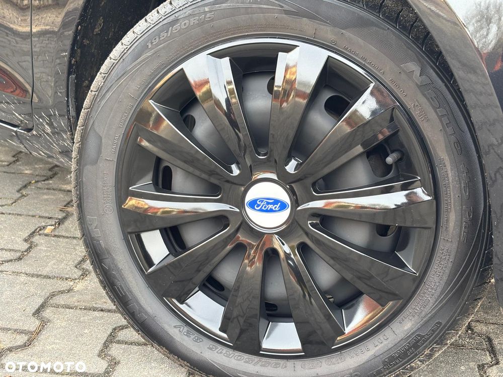 Ford Fiesta 1.25 Gold X EU5 - 8