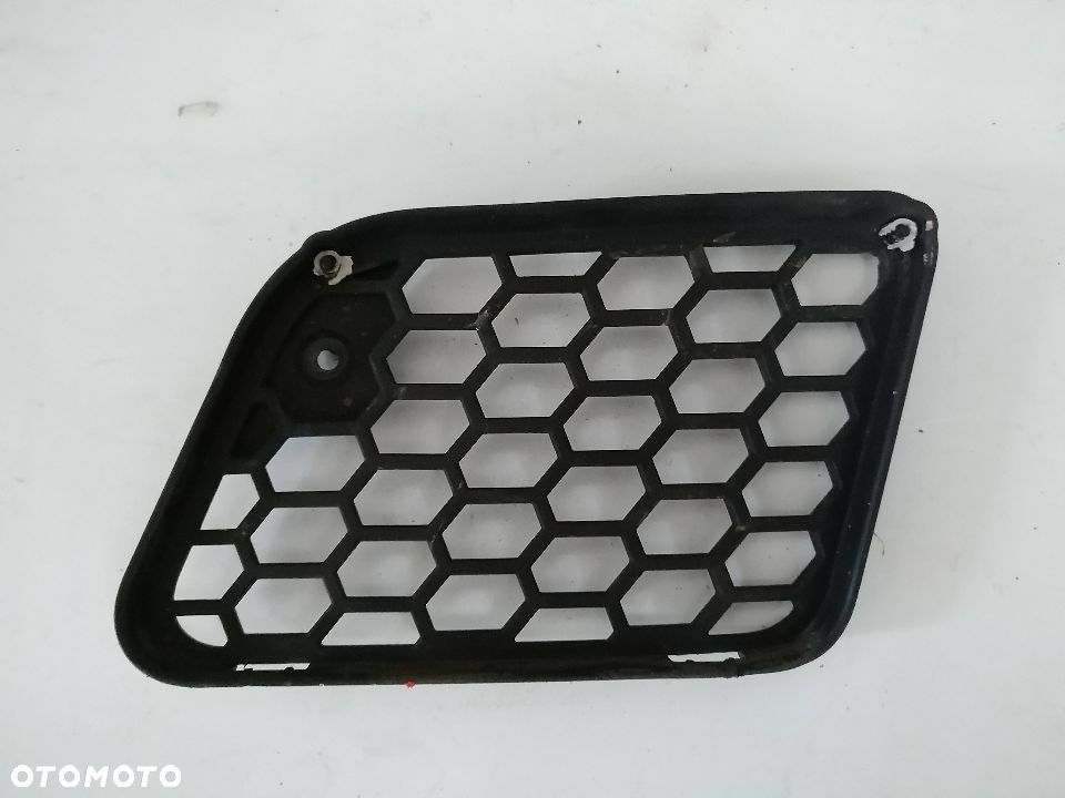 Kratka zaślepka zderzaka prawa Actros MP4 9608858574 - 2