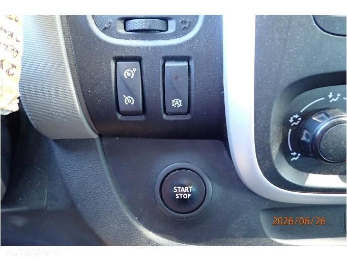 Renault Trafic - 16