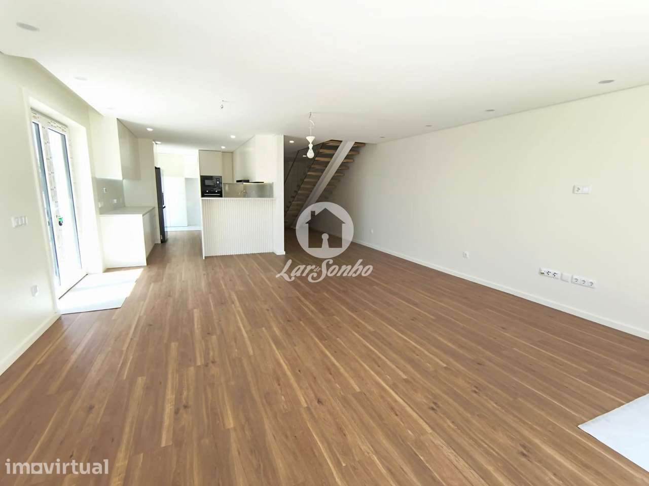 Moradia T4 COMO NOVA em Amorim, Póvoa de Varzim - Grande imagem: 4/30