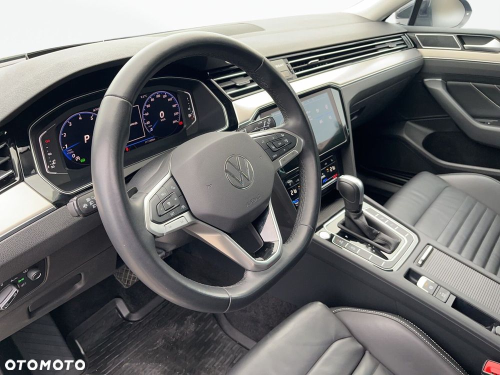 Volkswagen Passat Variant 2.0 TSI Elegance DSG - 21