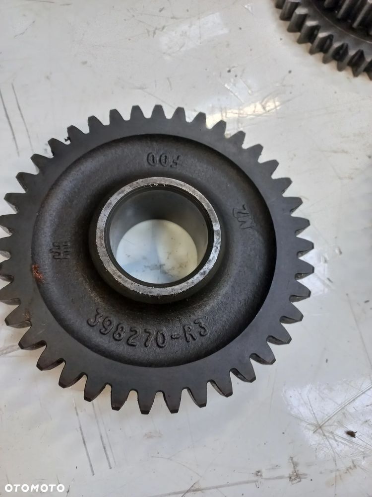 Części skrzyni case 4230,4240,3210,5905,855,495,995,795,695,wałek,kosz,rewers mechaniczny,404091R1,398270R3,1342559C1,2773382R1,CKC60366,synchronizator,65793c5,65793c4,c2,c3,c1,transmission,gear,shaft,70017c1, - 19