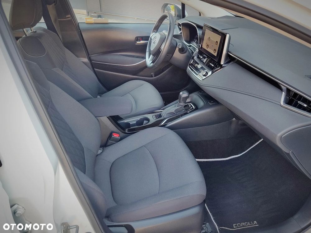 Toyota Corolla 1.8 Hybrid Comfort - 9