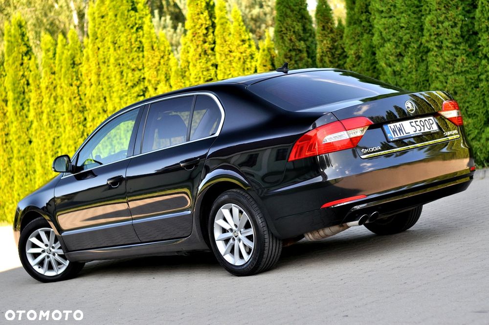 Skoda Superb 2.0 TDI 4x4 Ambition DSG - 9
