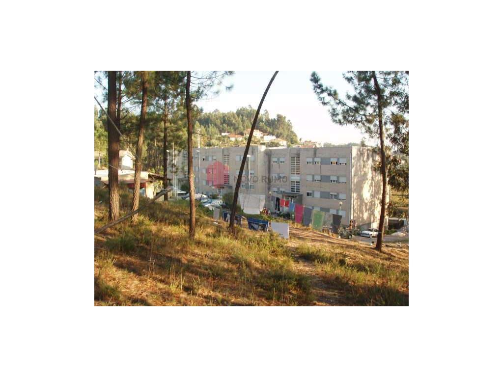 Terreno em Gondomar com 28.500m2 com 19 lotes para moradias. - Grande imagem: 4/56