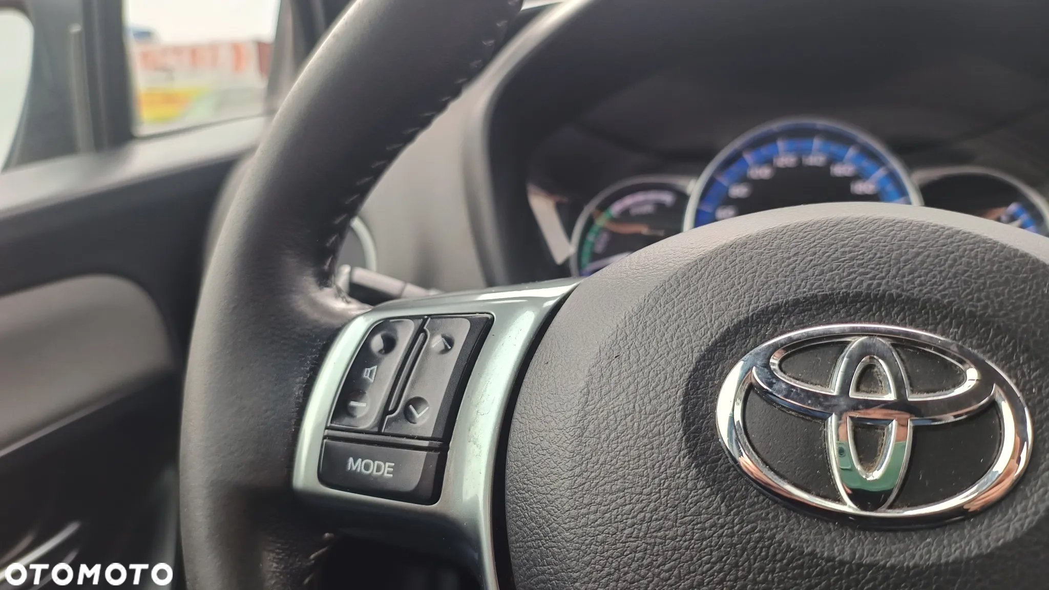Toyota Yaris - 7