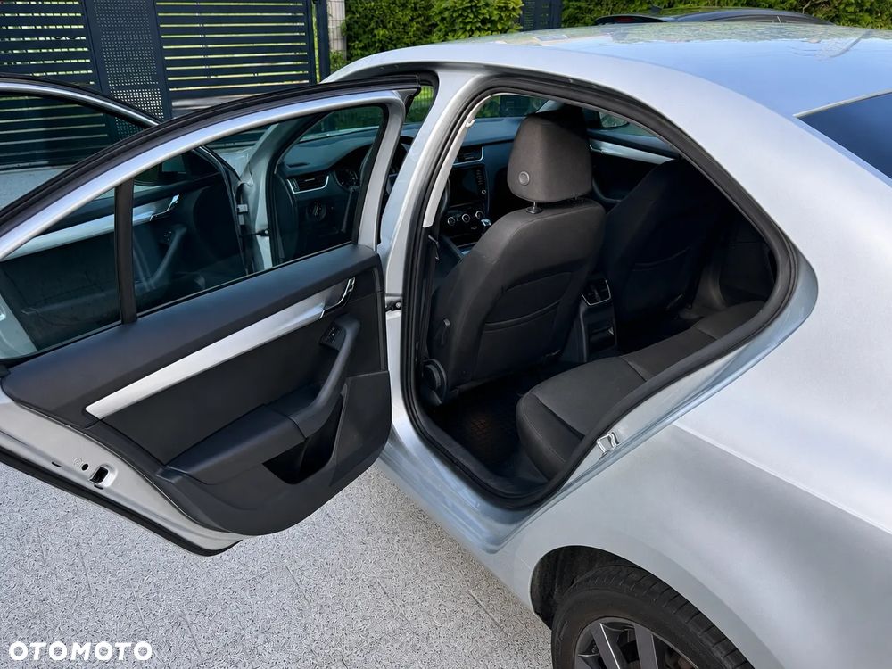 Skoda Octavia 1.6 TDI Ambition - 13