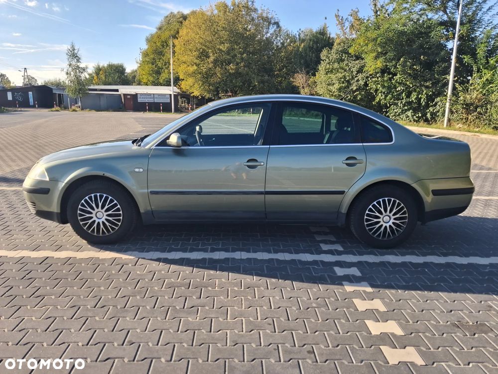 Volkswagen Passat 1.9 TDI - 17