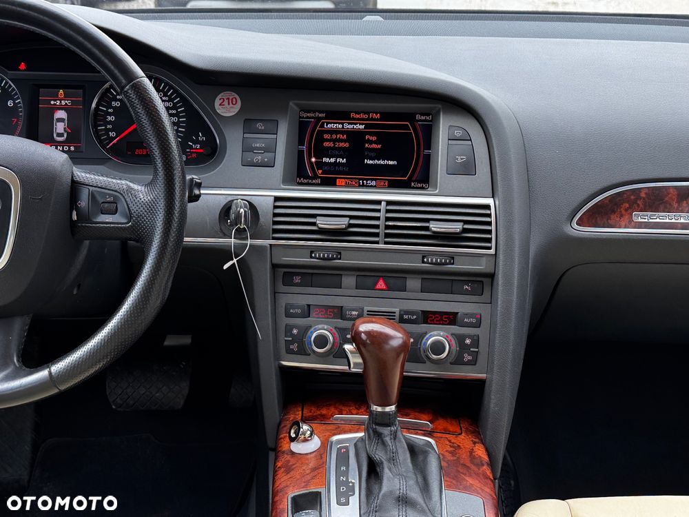 Audi A6 Avant 4.2 quattro tiptronic - 27