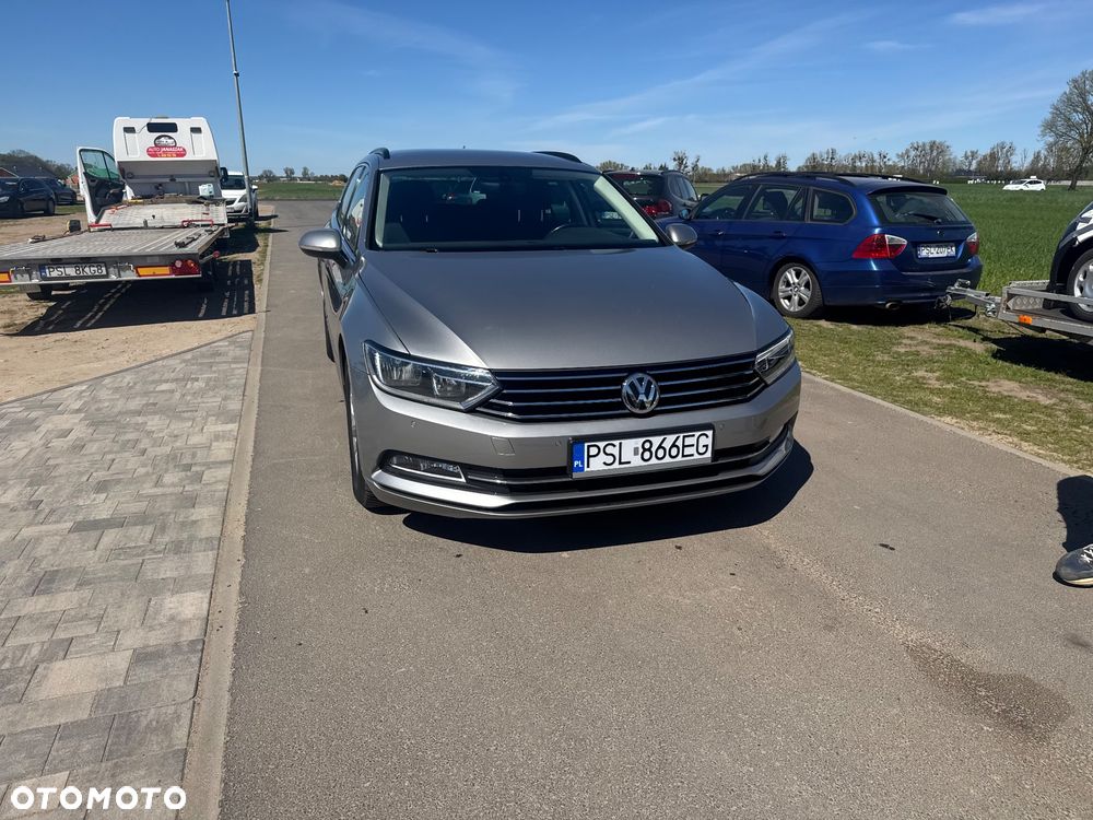 Volkswagen Passat 2.0 TDI SCR DSG Trendline - 8