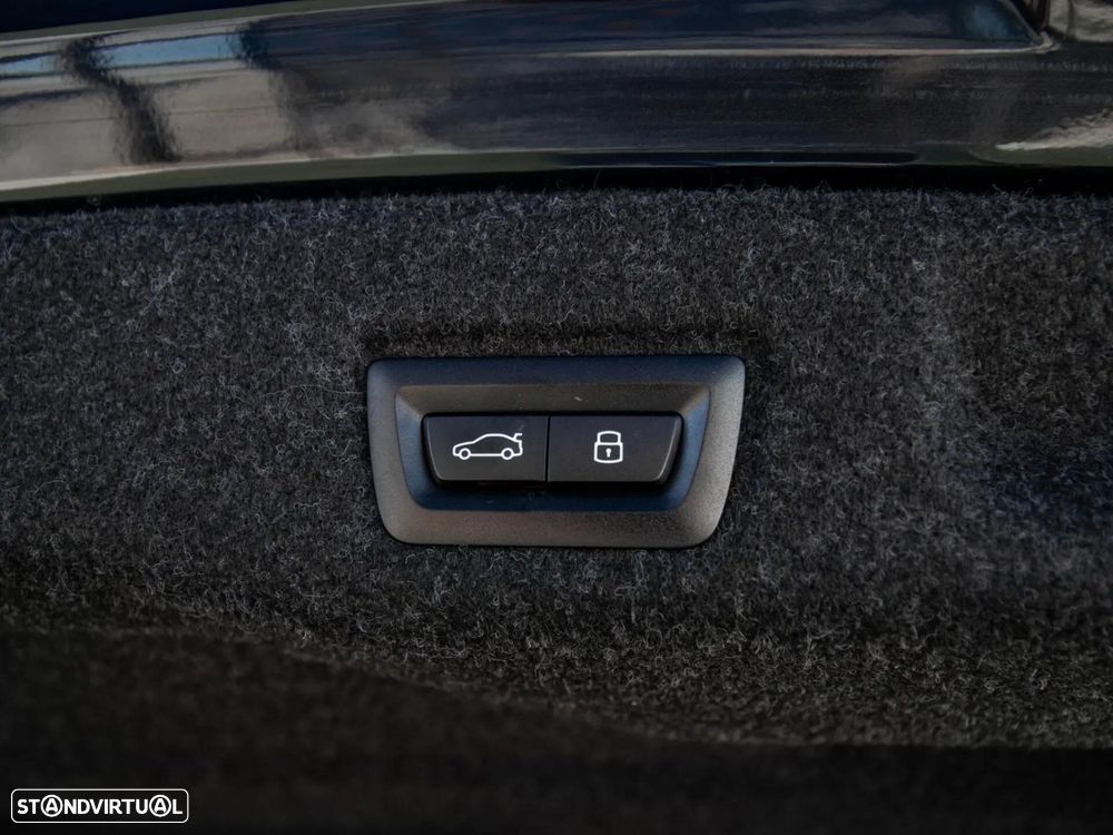 BMW i5 eDrive40 Pack Desportivo M - 11