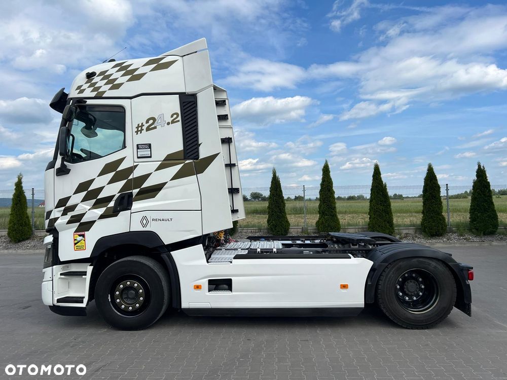 Renault T520/ HIGH CAB/ MODEL 2021/ ZABUDOWY/ KLIMA POSTOJOWA/ TOP STAN - 12