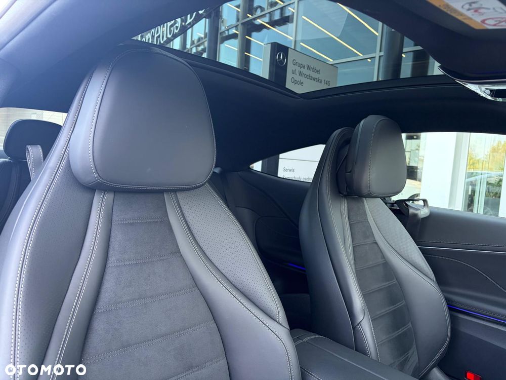 Mercedes-Benz CLE 200 4Matic 9G-TRONIC Edition AMG Line - 18
