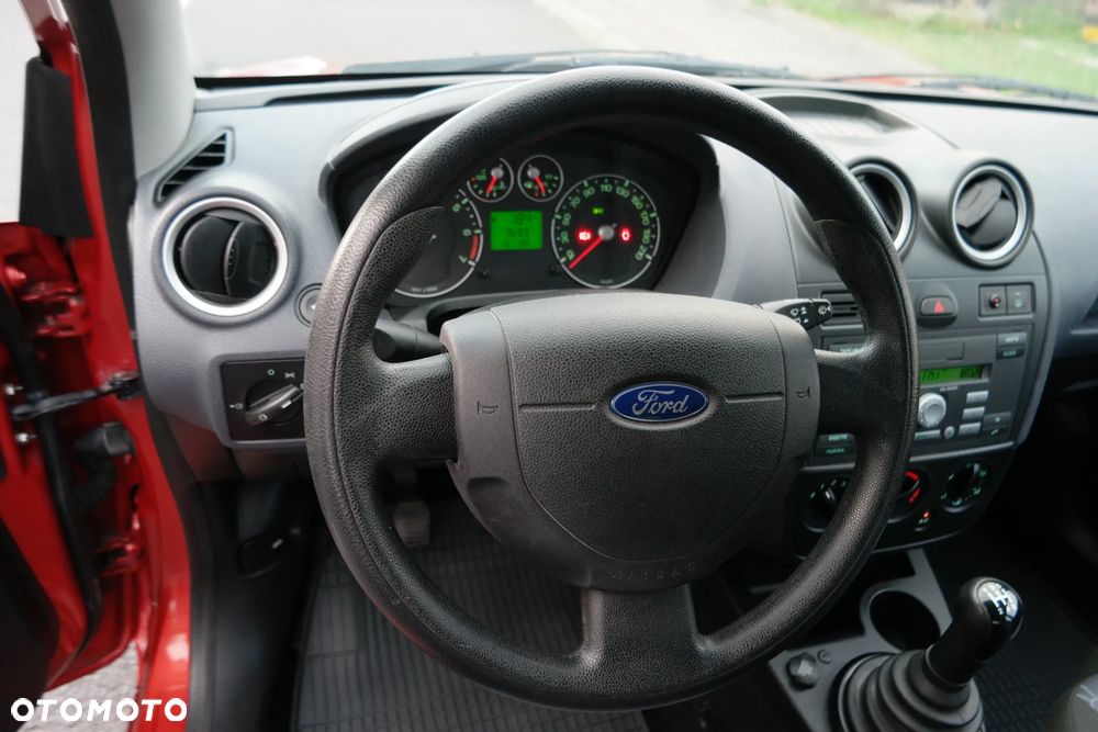 Ford Fiesta - 31