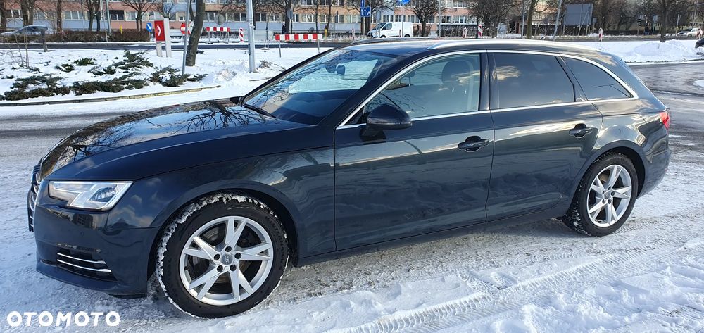 Audi A4 Avant 40 TFSI sport - 4