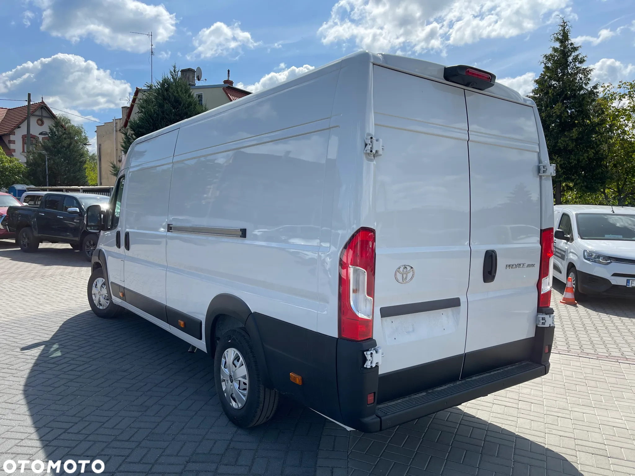 Toyota Proace Max - 9