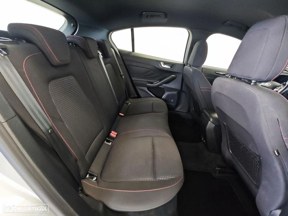 Ford Focus 1.0 EcoBoost ST-Line - 56