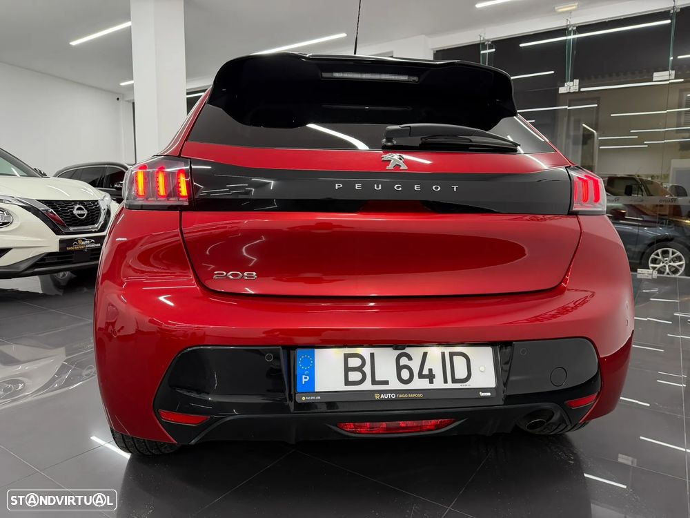 Peugeot 208 PureTech 100 EAT8 Allure - 37