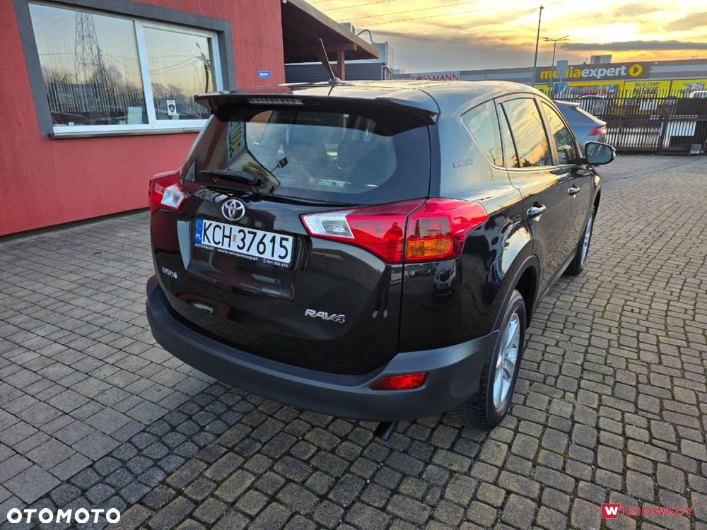 Toyota RAV4 - 9