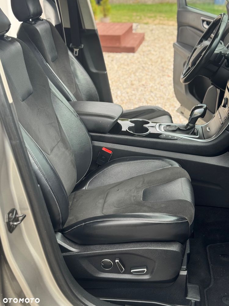 Ford S-Max 2.0 TDCi 4WD Titanium PowerShift - 22
