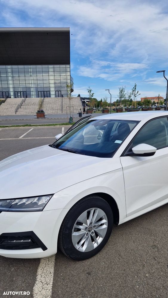 Skoda Octavia 2.0 TDI Style - 6