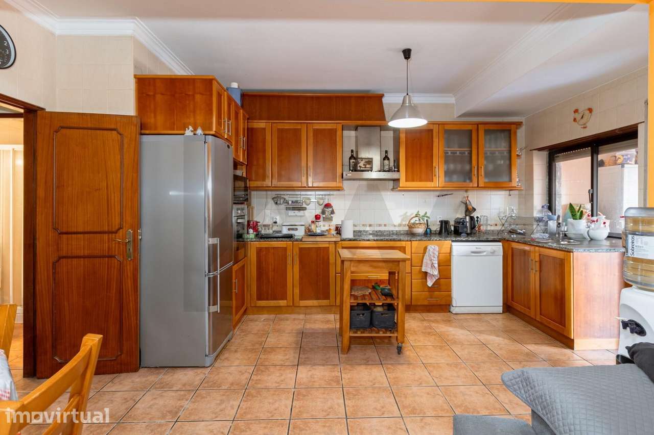 Moradia Geminada à Venda em Algueirão Mem Martins - Grande imagem: 2/34