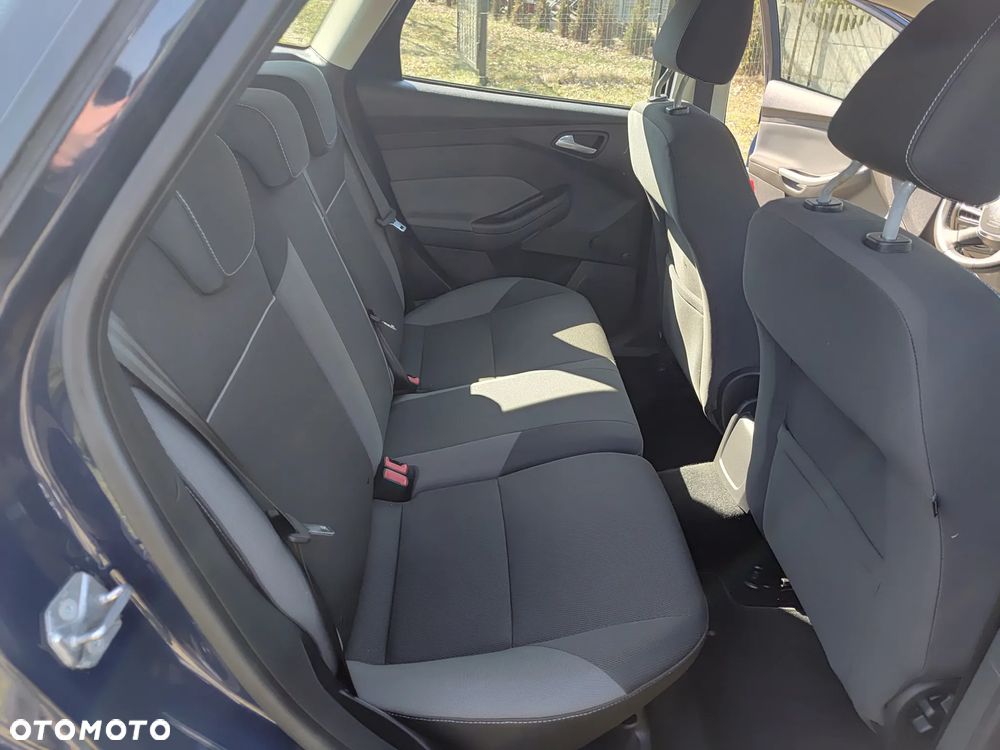 Ford Focus SW - 21