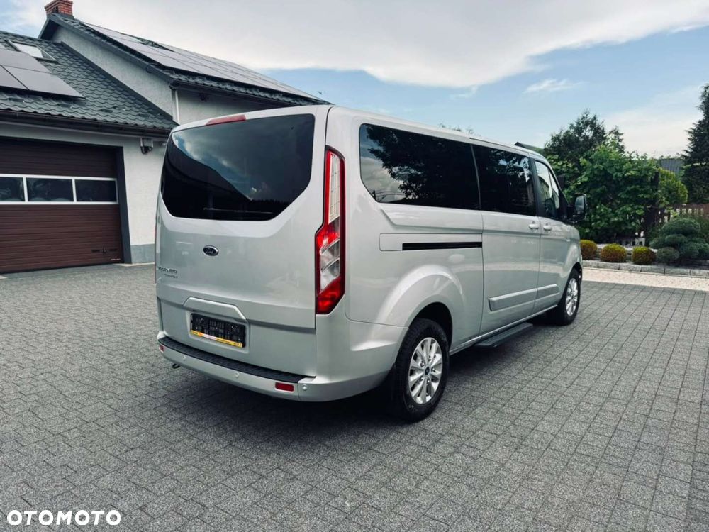 Ford Tourneo Custom - 4