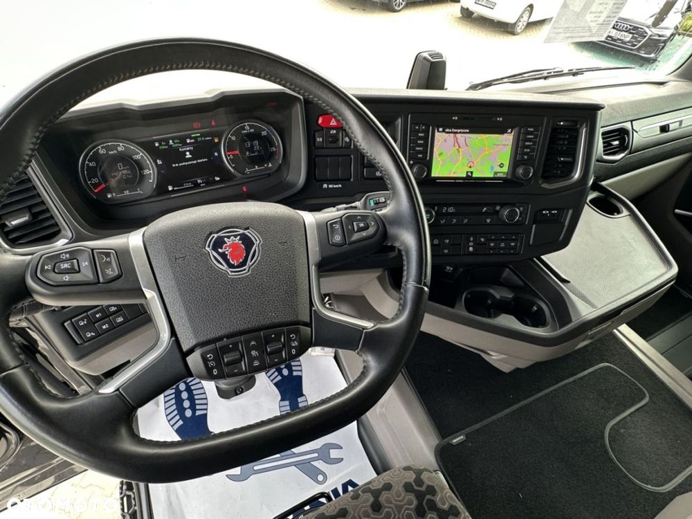 Scania R 460 A4x2NA - 11