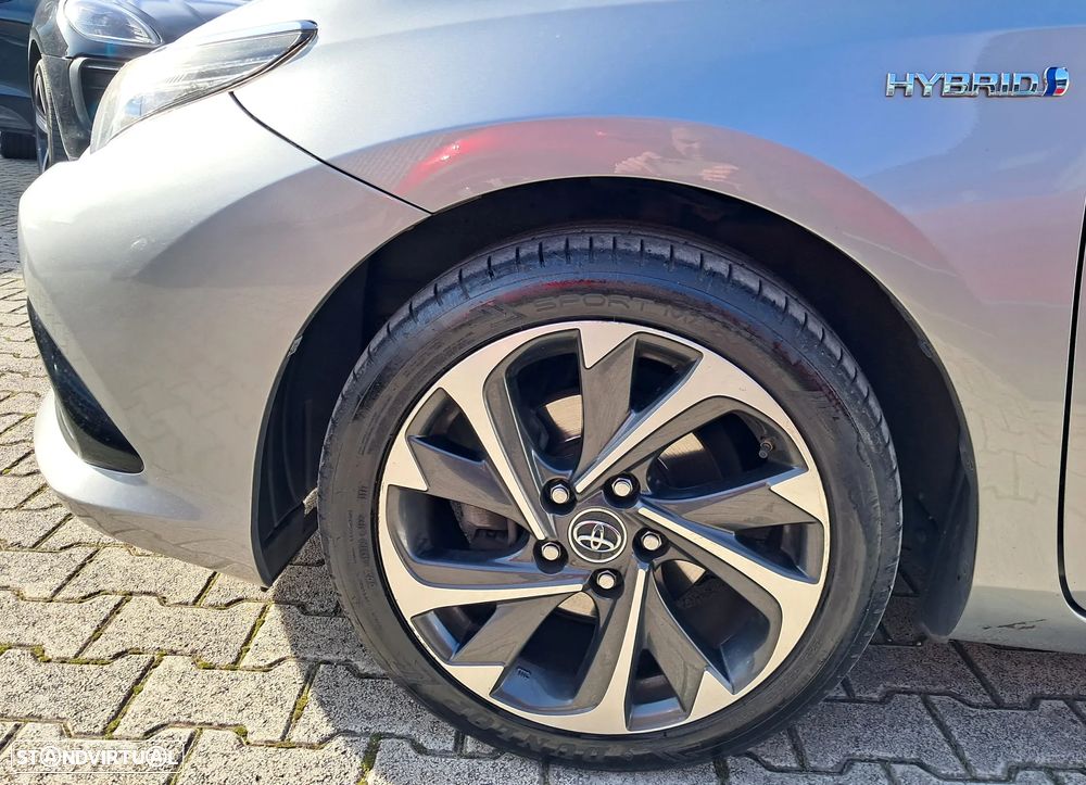 Toyota Auris Touring Sports 1.8 HSD Sport+Navi - 24
