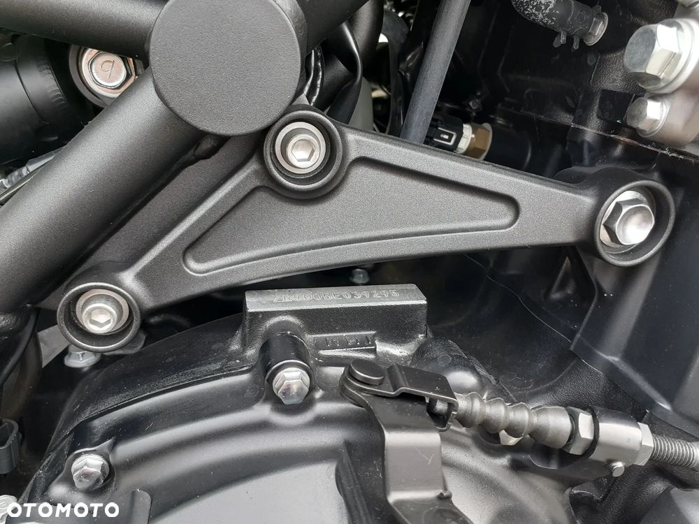 Kawasaki Z 900 RS - 27