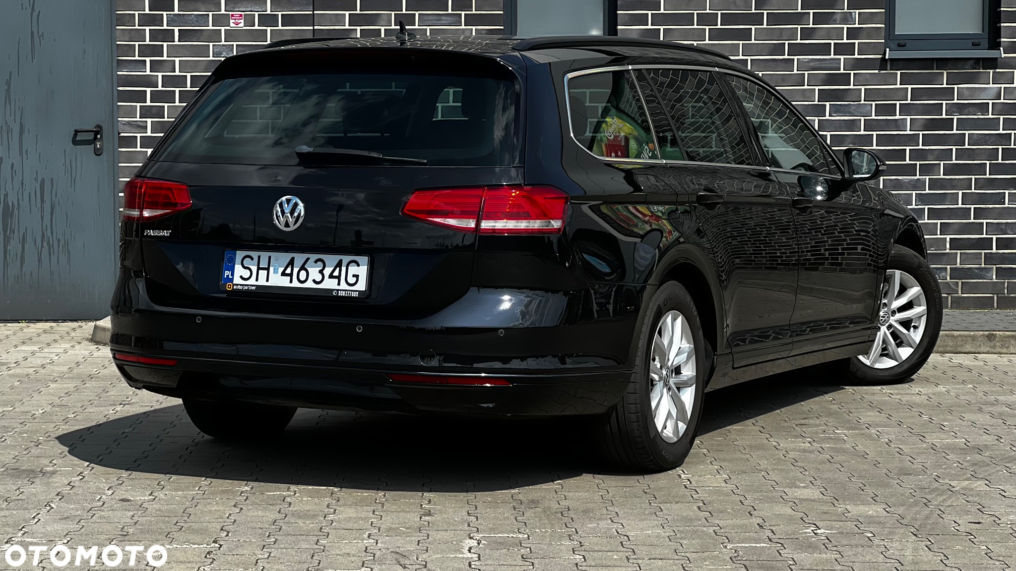 Volkswagen Passat 2.0 TDI BMT Highline - 23