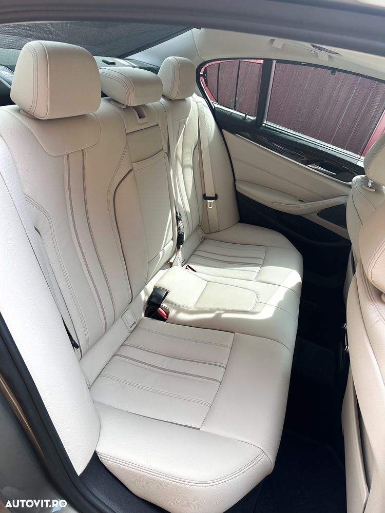 BMW Seria 5 520d AT - 30