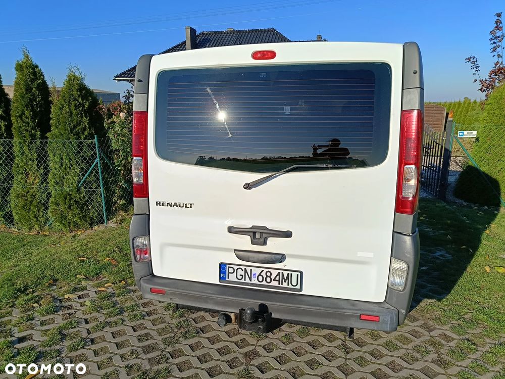 Renault Trafic - 16