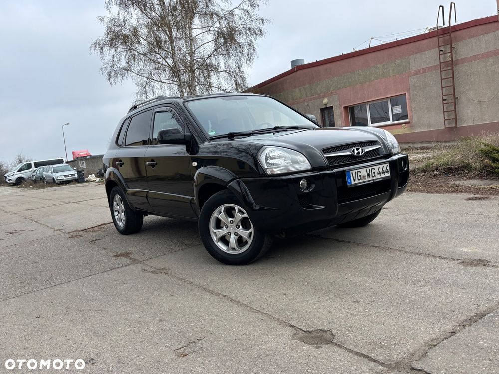 Hyundai Tucson 2.0 2WD GLS - 28