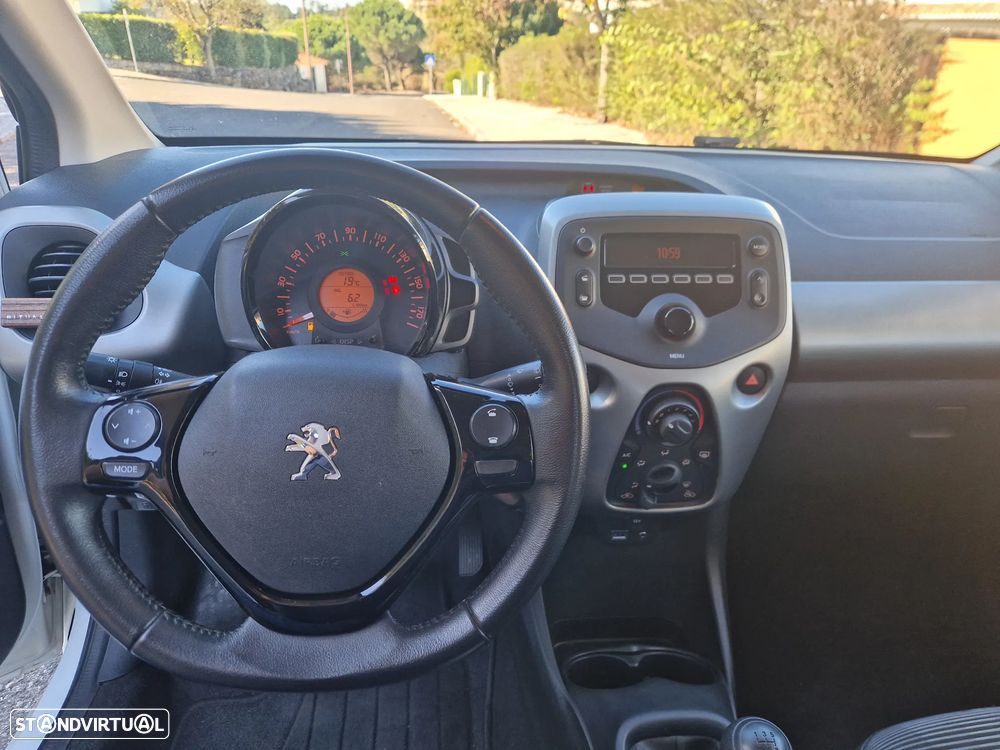 Peugeot 108 1.0 VTI Top! Active - 21
