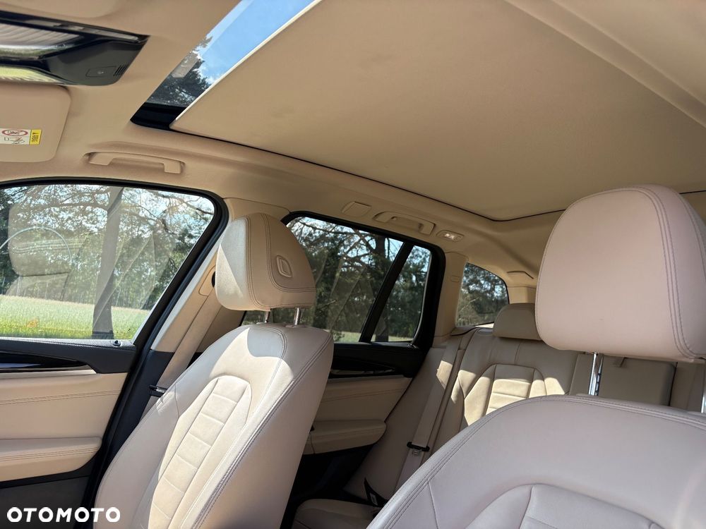BMW X3 xDrive30e Luxury Line - 6