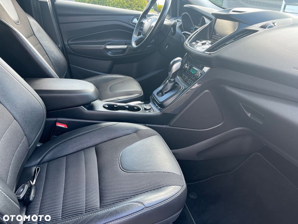 Ford Kuga 2.0 TDCi 4x4 ST-Line - 17