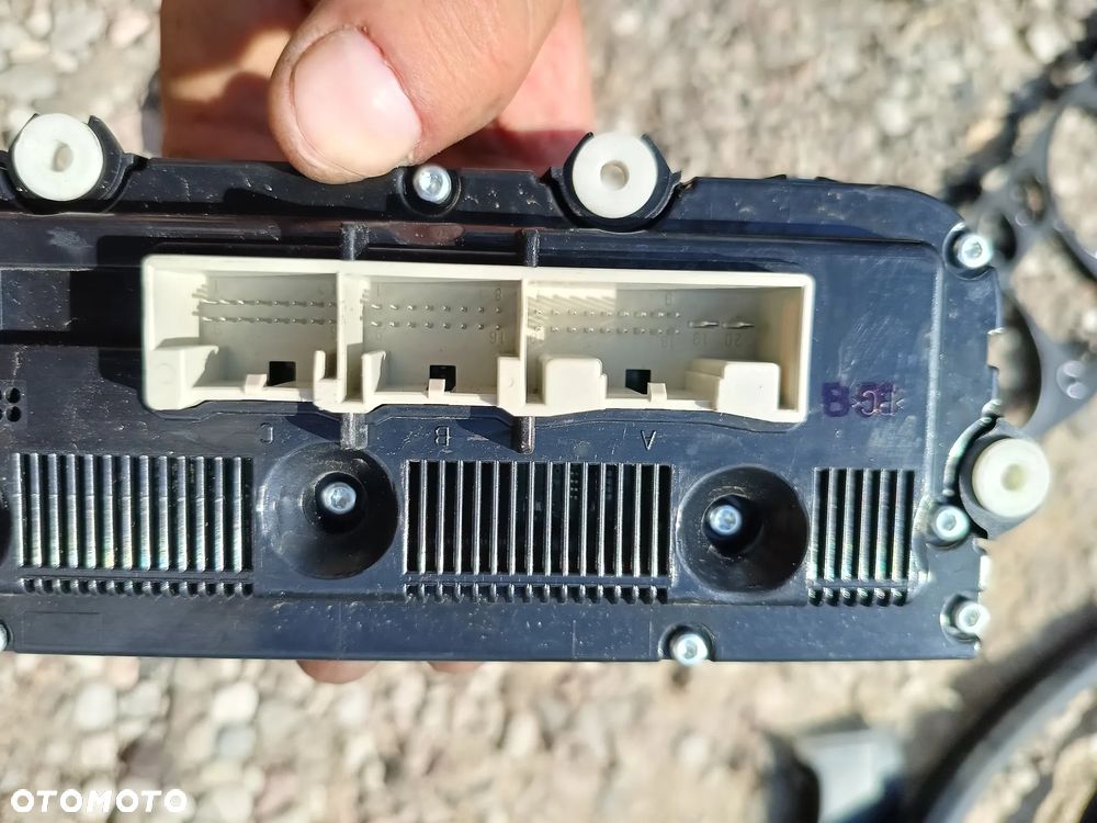 VW PASSAT B6 PANEL KLIMATYZACJI PRZEŁĄCZNIKI DUAL - 2